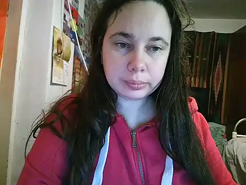 Cora Maro online show from 11.12.25