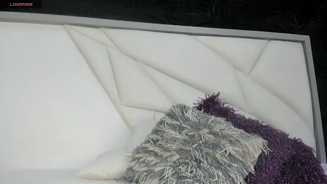 AbigailWilliams  online show from 11.22.25