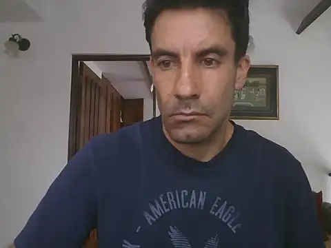 Snapshot of elkike1980 chatting on 04.29.26 elkike1980 online show from 04.29.26