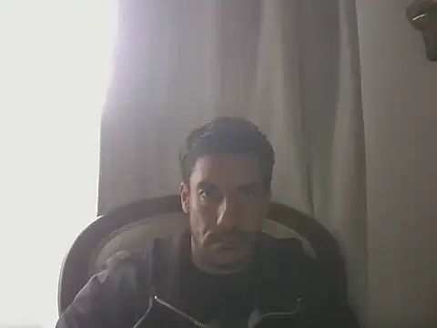 Snapshot of elkike1980 chatting on 05.08.26 elkike1980 online show from 05.08.26