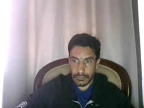 Snapshot of elkike1980 chatting on 05.11.26 elkike1980 online show from 05.11.26