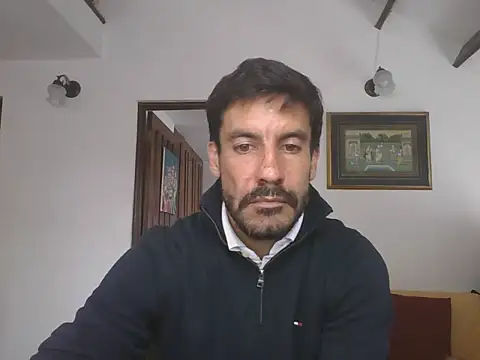 Snapshot of elkike1980 chatting on 05.19.26 elkike1980 online show from 05.19.26