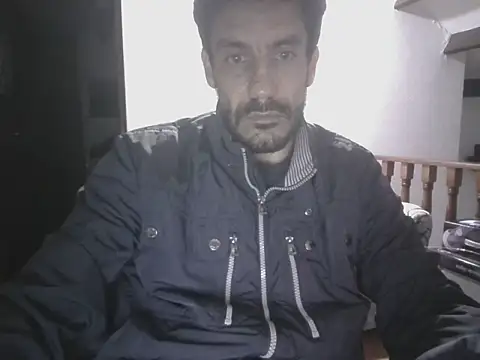 Snapshot of elkike1980 chatting on 05.27.26 elkike1980 online show from 05.27.26