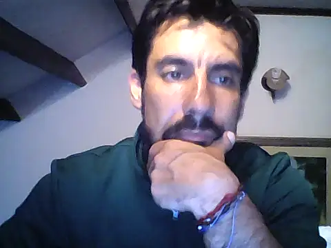 Snapshot of elkike1980 chatting on 06.06.26 elkike1980 online show from 06.06.26