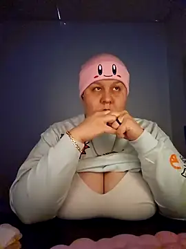 Snapshot of DevilDahm chatting on 01.11.25 DevilDahm online show from 01.11.25