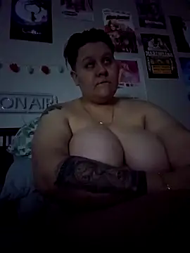 Snapshot of DevilDahm chatting on 01.31.25 DevilDahm online show from 01.31.25