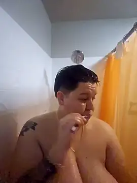 Snapshot of DevilDahm chatting on 02.05.25 DevilDahm online show from 02.05.25