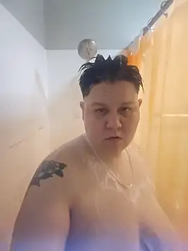 Snapshot of DevilDahm chatting on 02.18.25 DevilDahm online show from 02.18.25