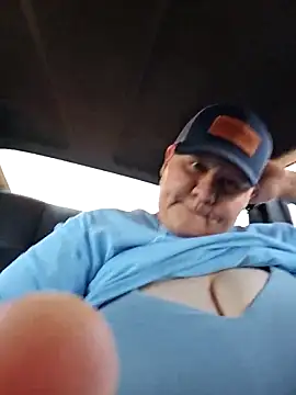 Snapshot of DevilDahm chatting on 03.20.25 DevilDahm online show from 03.20.25