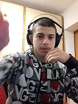 Snapshot of BigDickEnrg7195 chatting on 02.11.25 BigDickEnrg7195 online show from 02.11.25