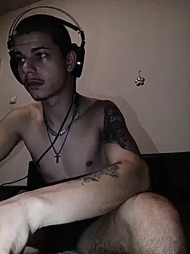 Snapshot of BigDickEnrg7195 chatting on 11.21.25 BigDickEnrg7195 online show from 11.21.25