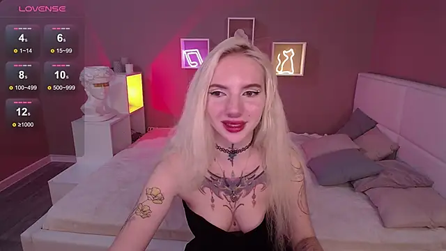 AnneTenet online show from 03.15.25