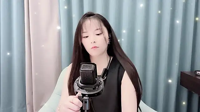 Snapshot of Original-HeartBaby chatting on 10.03.25 Original-HeartBaby online show from 10.03.25