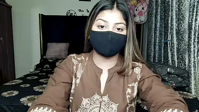Hoty-Shivangi online show from 06.21.26
