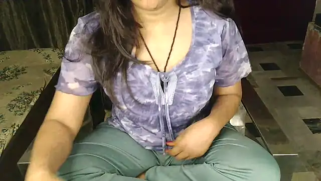 aarushi sharmaa online show from 11.16.25