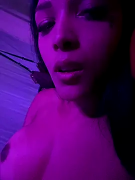 MOMMYJEVAA online show from 11.17.25