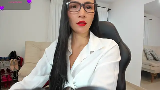 Snapshot of coniie_jhons chatting on 05.04.26 coniie jhons online show from 05.04.26