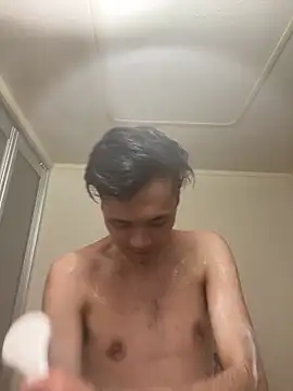 Snapshot of ryusei18570 chatting on 02.04.25 ryusei18570 online show from 02.04.25