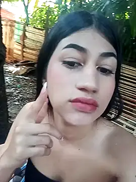 Snapshot of Julix_A chatting on 12.15.24 Julix A online show from 12.15.24