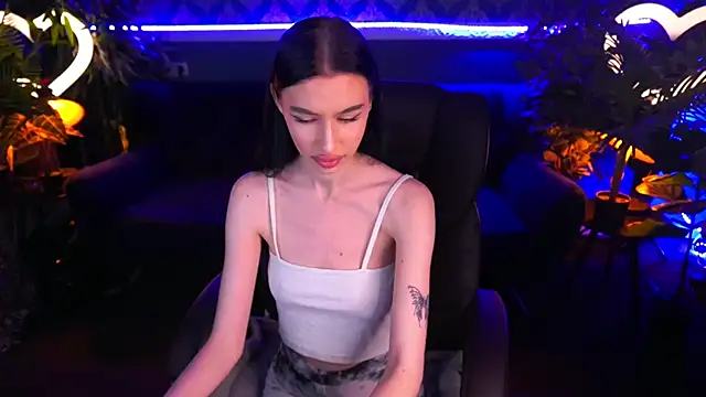 Snow WhiteeeX online show from 01.16.25