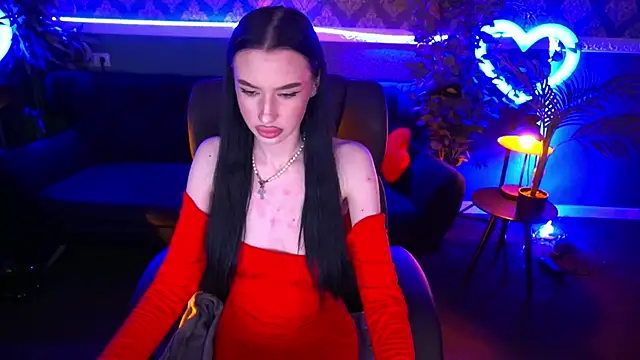 Snow WhiteeeX online show from 02.02.25