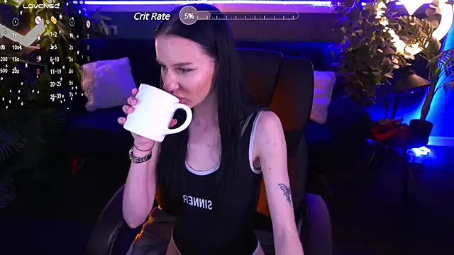 Snow WhiteeeX online show from 03.05.25