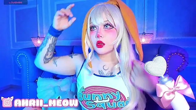 AHRI LEE online show from 01.19.25