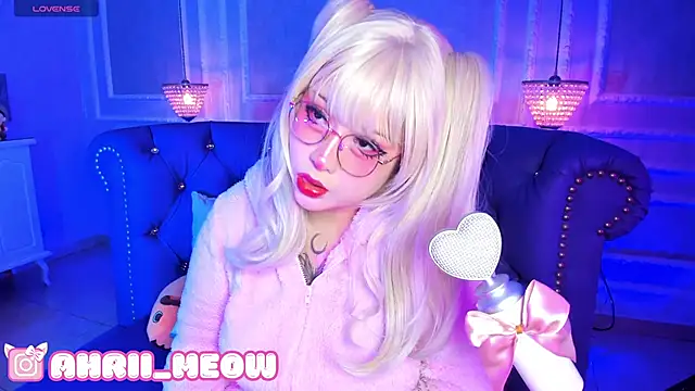 AHRI LEE online show from 01.20.25