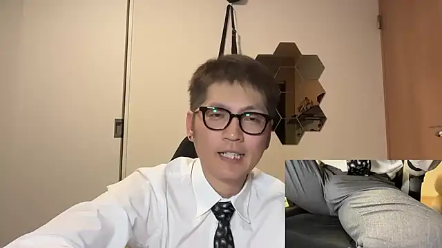 Snapshot of kensnb chatting on 05.20.26 kensnb online show from 05.20.26