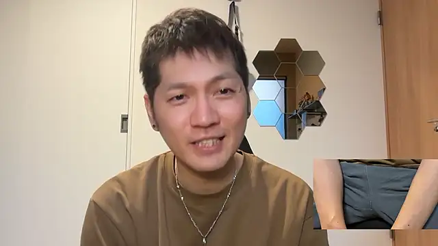Snapshot of kensnb chatting on 05.22.26 kensnb online show from 05.22.26