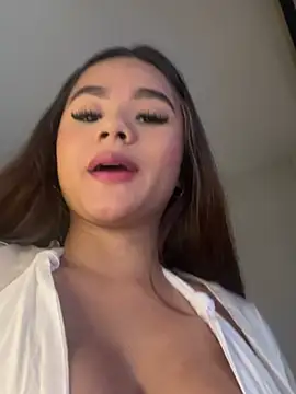 Snapshot of Natasha_by chatting on 02.05.26 Natasha by online show from 02.05.26