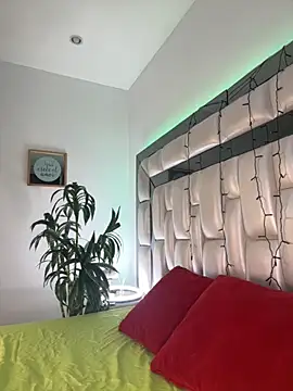  ISABELLA HOT  online show from 11.05.25