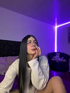 Alice woodville online show from 12.15.24