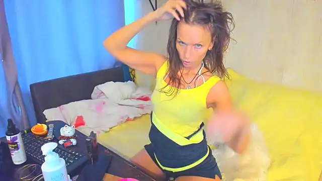 Snapshot of Elizabe_th chatting on 05.16.26 Elizabe th online show from 05.16.26