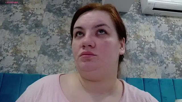 MelanieBrownn online show from 01.12.25