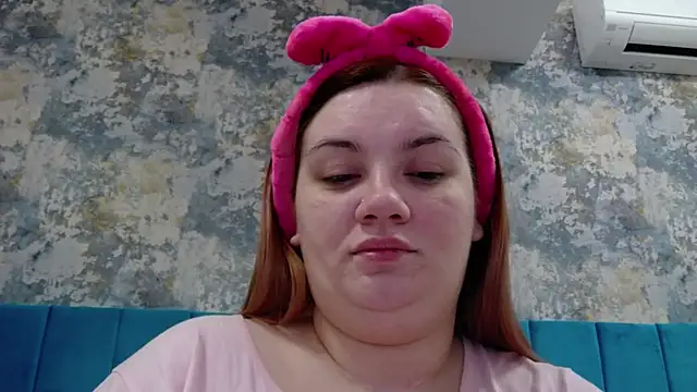 MelanieBrownn online show from 01.14.25