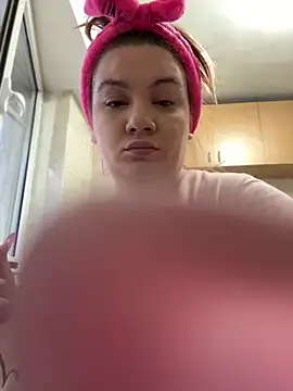 MelanieBrownn online show from 02.09.25