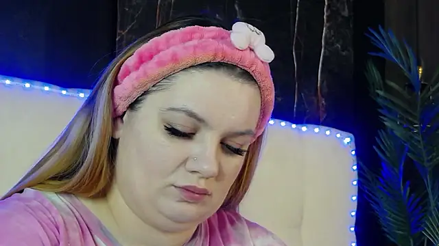 MelanieBrownn online show from 03.11.26