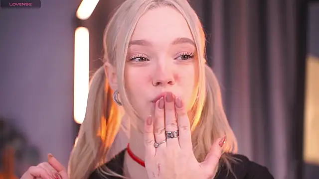  AlinaBailey online show from 12.02.25