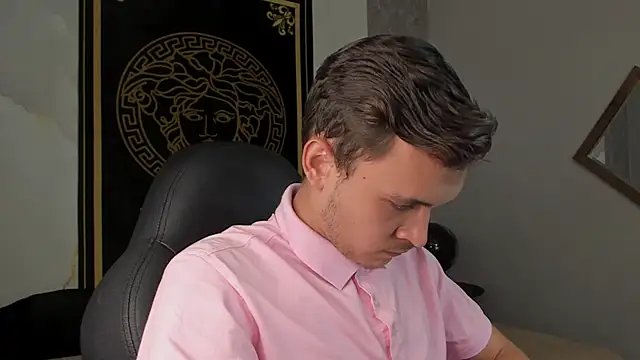 Desmon Clark online show from 01.10.25