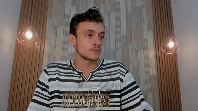 Desmon Clark online show from 02.01.25