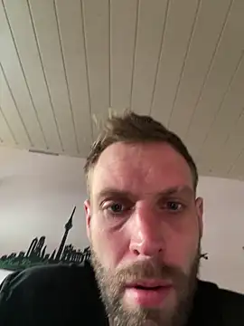 Snapshot of privat-official chatting on 03.21.25 privat-official online show from 03.21.25