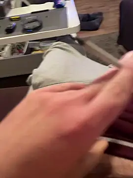 Snapshot of privat-official chatting on 10.02.25 privat-official online show from 10.02.25