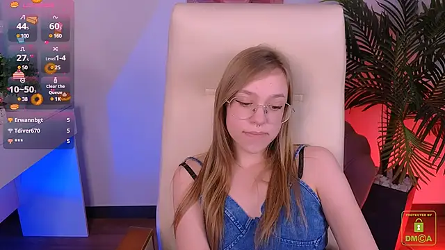 Snapshot of LayriantaVee chatting on 01.27.25 LayriantaVee online show from 01.27.25