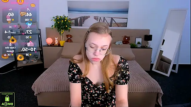 Snapshot of LayriantaVee chatting on 02.13.25 LayriantaVee online show from 02.13.25