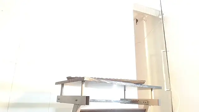 leinisofia69 online show from 12.20.24