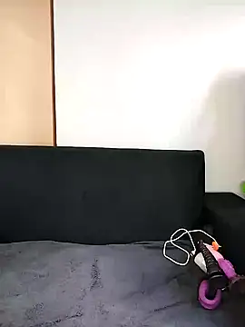 Snapshot of pixie-na chatting on 12.02.25 pixie-na online show from 12.02.25