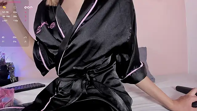 Snapshot of shysweets chatting on 02.11.26 shysweets online show from 02.11.26