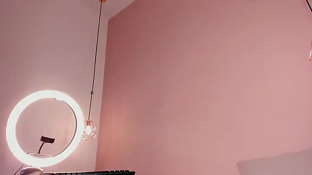 Snapshot of shysweets chatting on 02.22.26 shysweets online show from 02.22.26