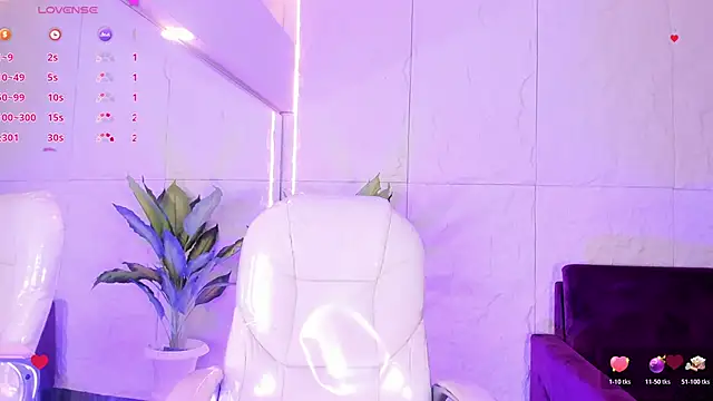 HannaPaola online show from 11.15.25